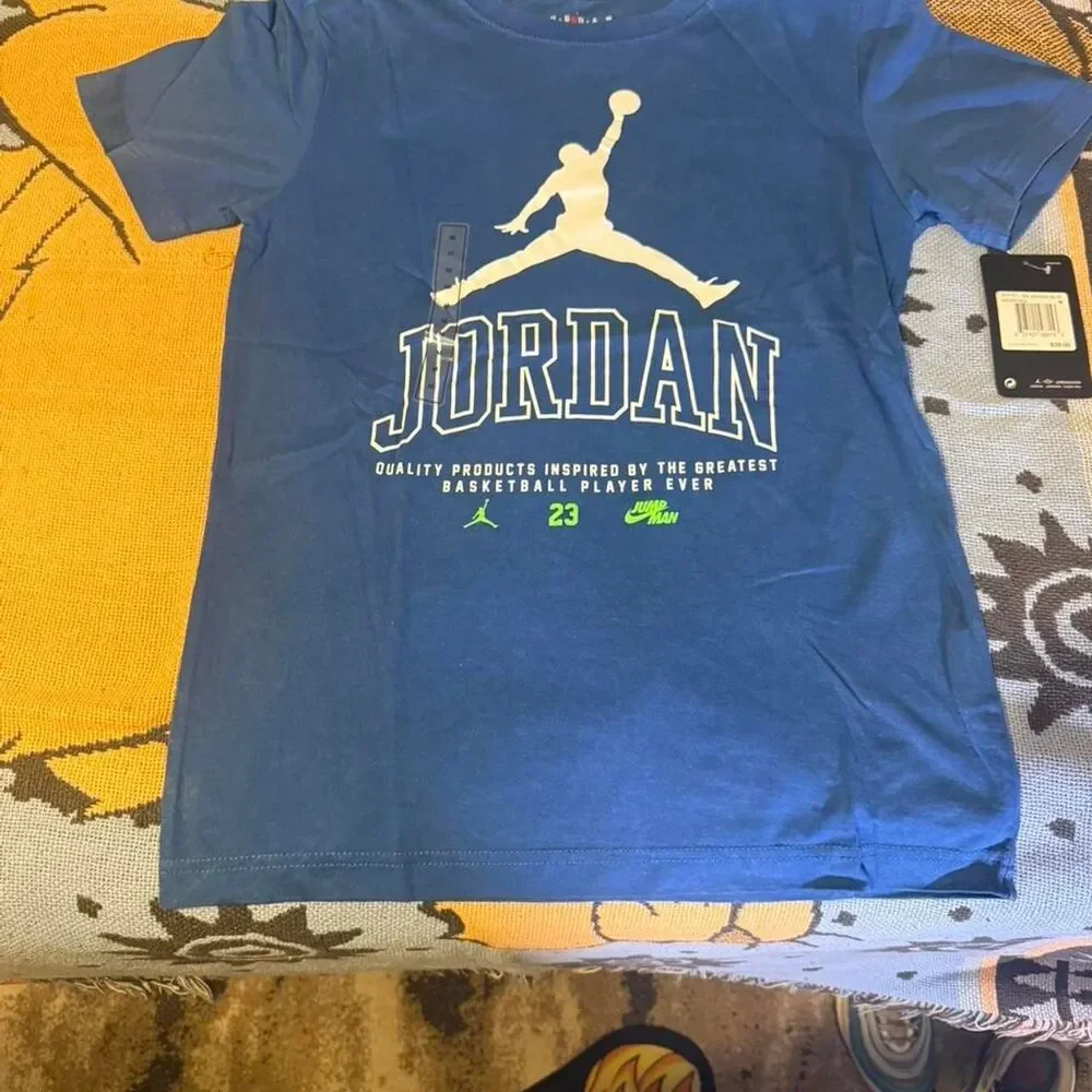 Jordan Men's Black and Blue T-shirt